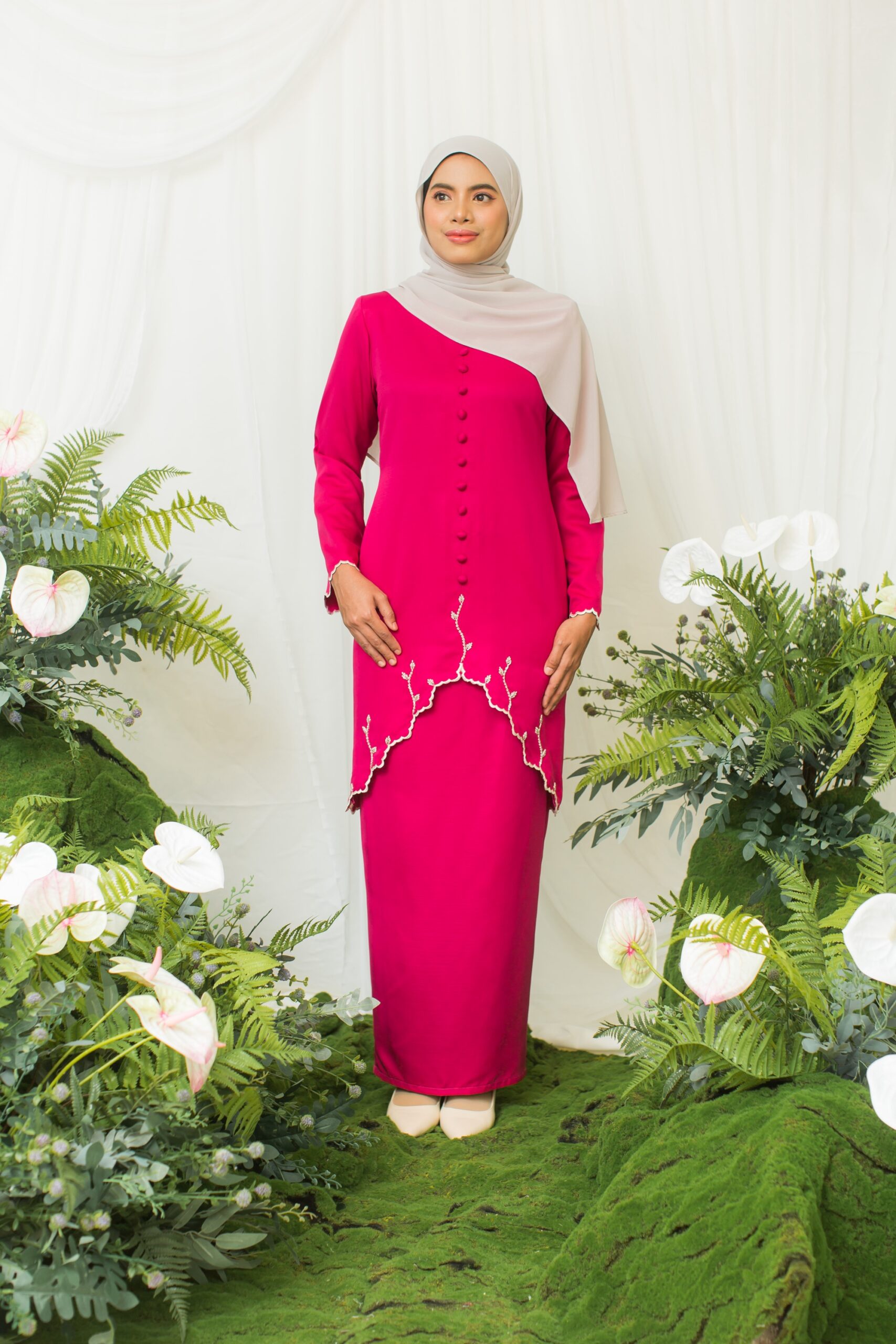 Sultanah Kebaya Magenta Pink