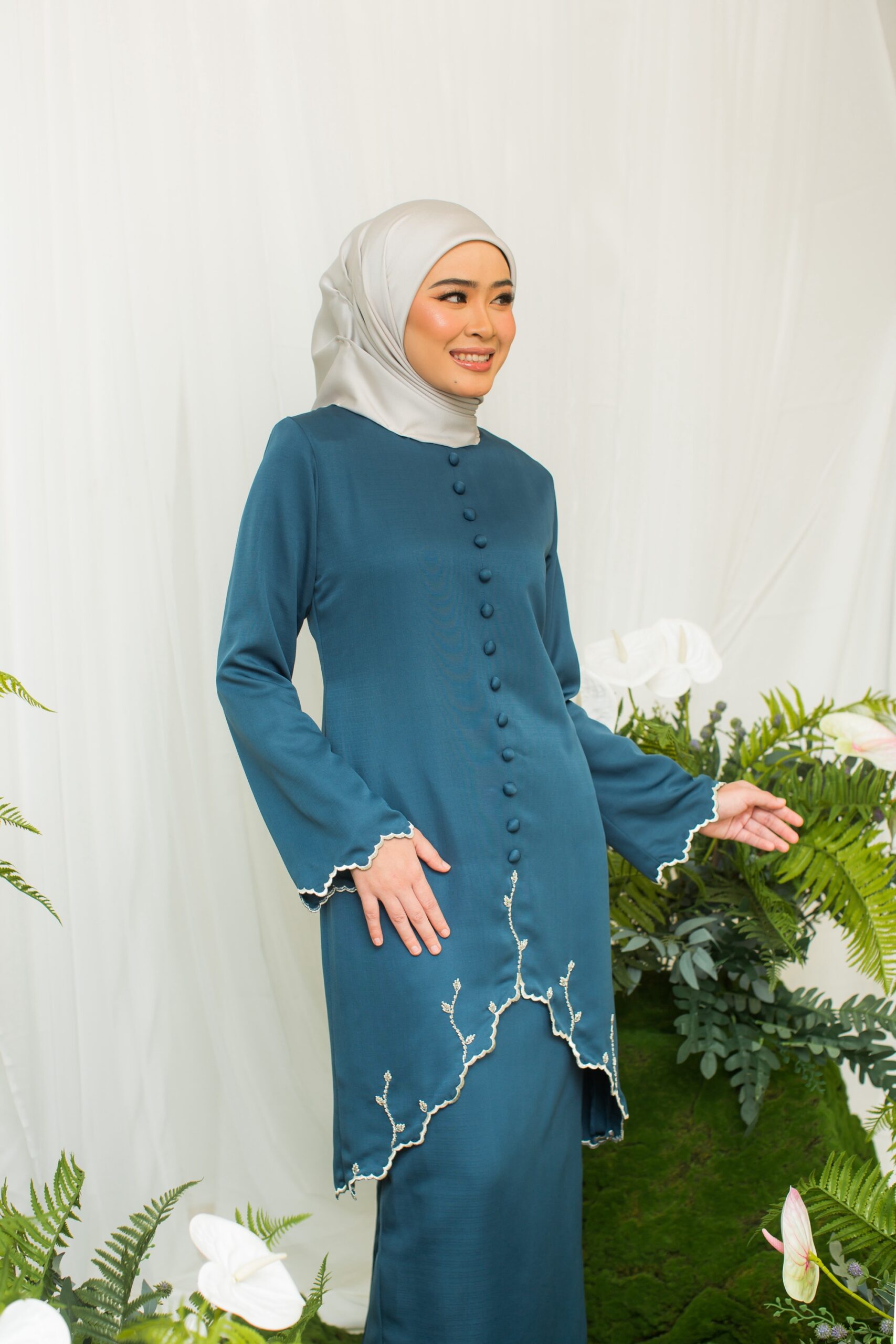 Sultanah Kebaya Teal Blue - Image 3